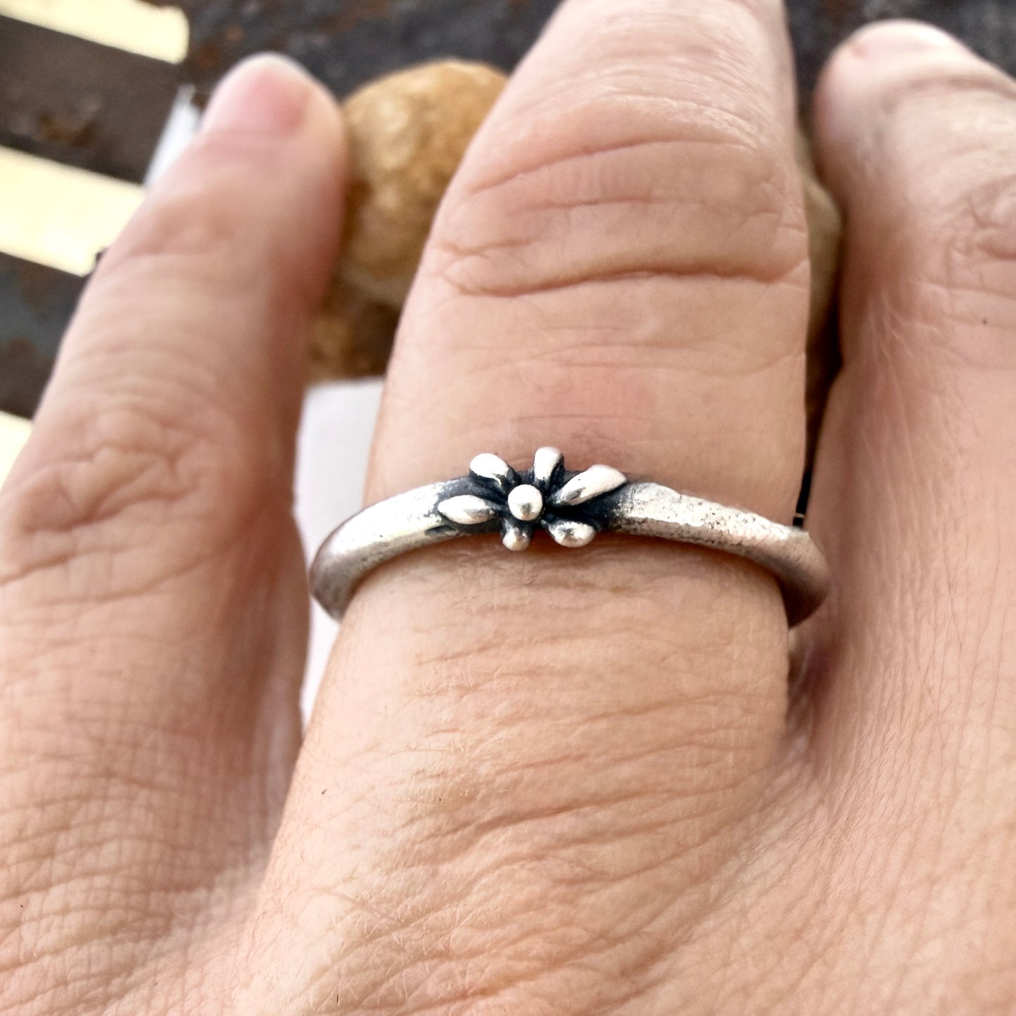 Simple sterling silver, round wire ring- Tiny Flower design